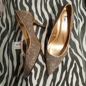 Fioni Night Women's Mira Metallic Point Pumps